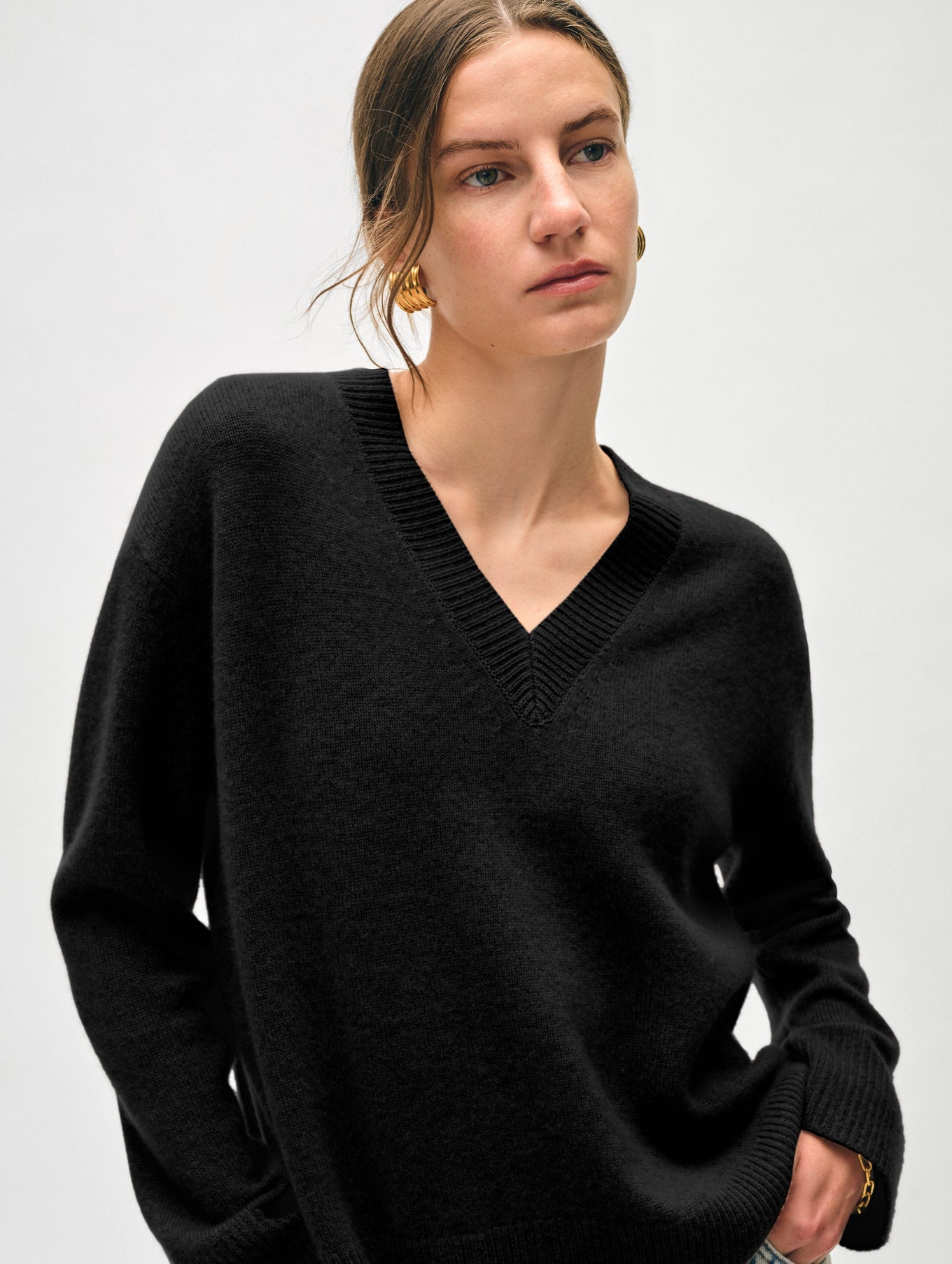 Cashmere Relaxed V Neck