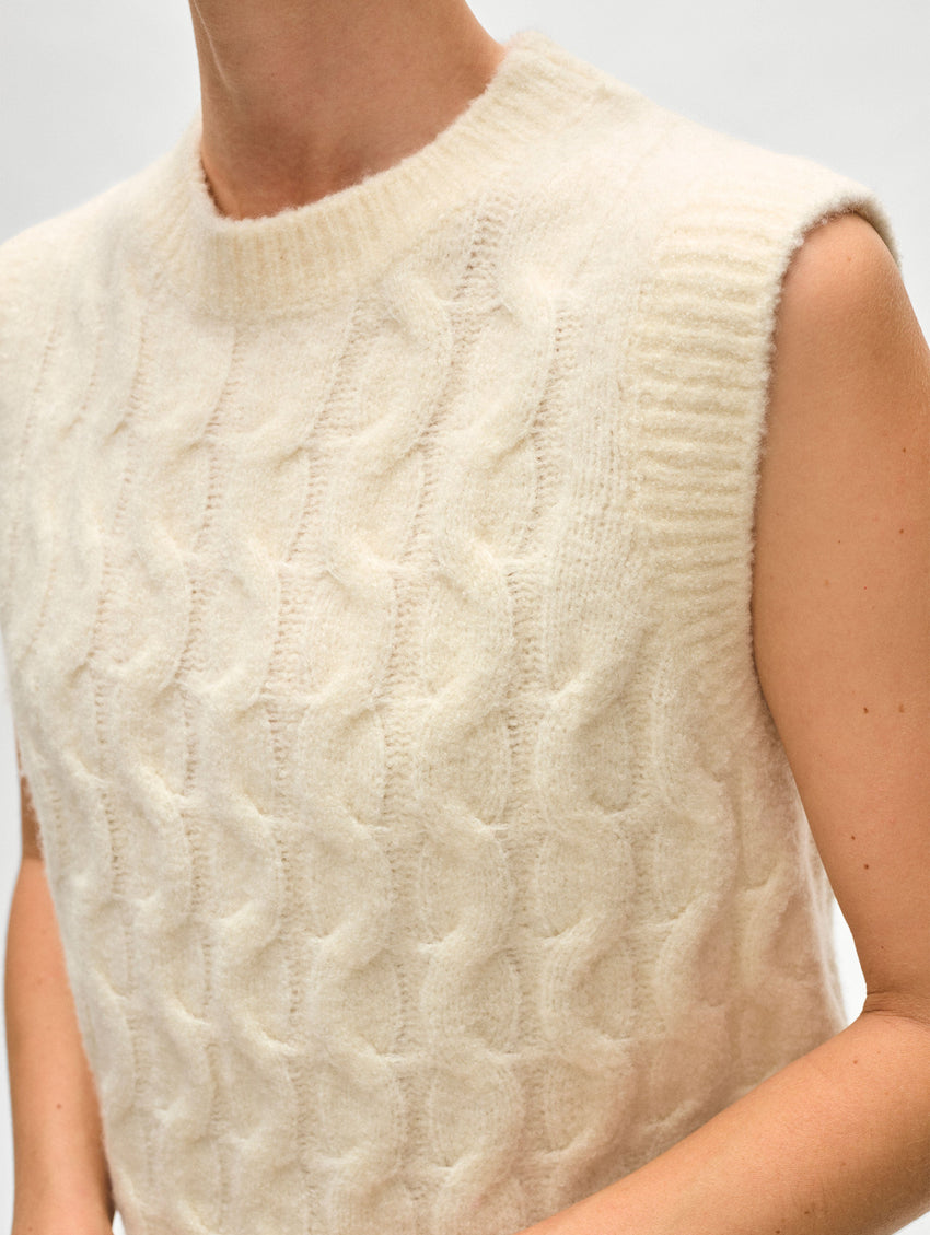 Merino Cashmere Boucle Cable Vest