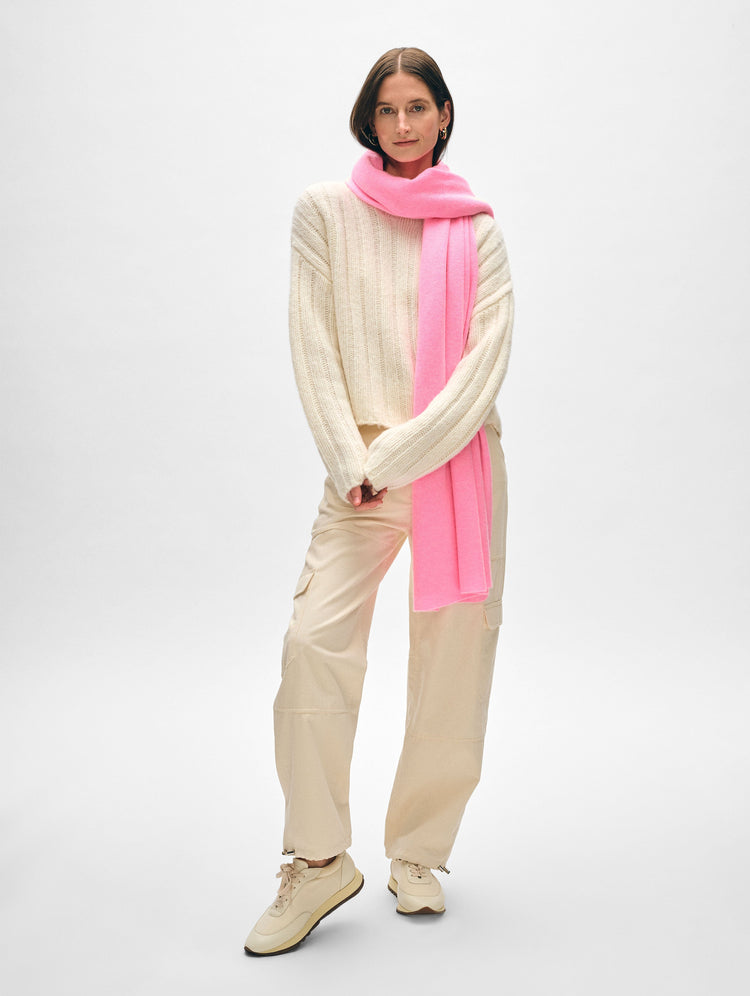 files/4547T_Cashmere-Travel-Wrap_pink-buds_SD_01.jpg