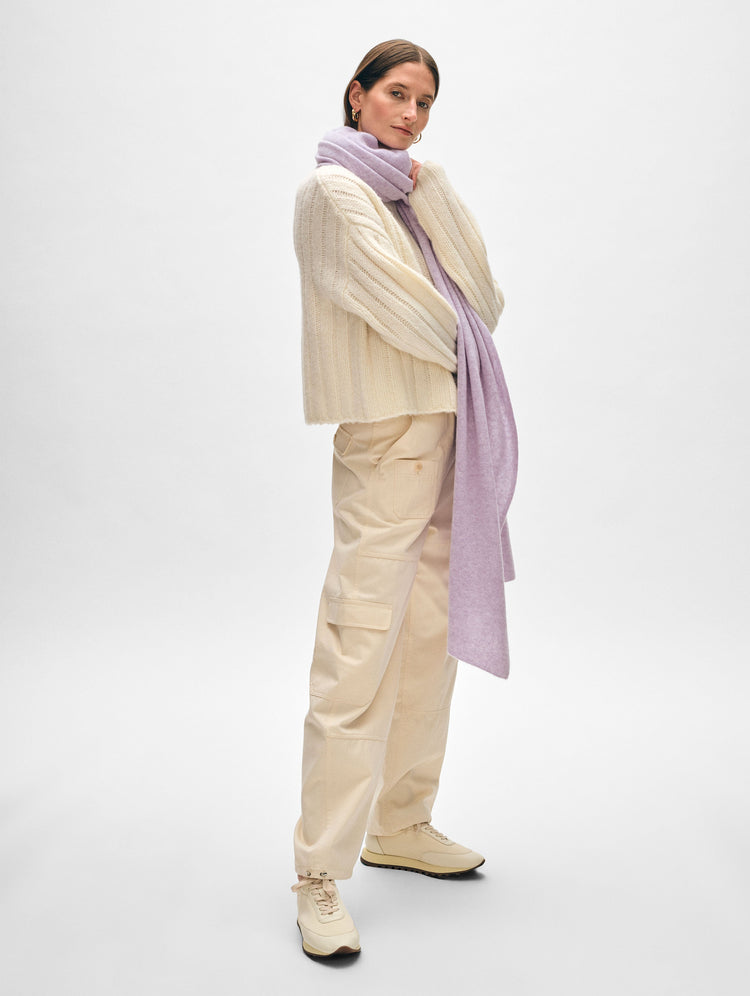 files/4547T_Cashmere-Travel-Wrap_soft-iris-heather_SD_02.jpg